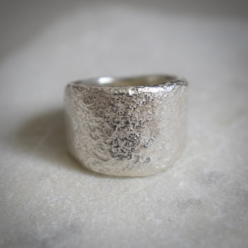 Granite Silver Extra-wide Ring